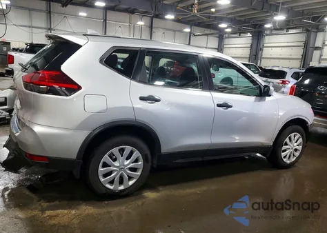 2017 Nissan Rogue Sv z USA, uszkodzony, nr VIN 5N1AT2MV5HC785182